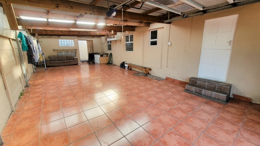 To Let 3 Bedroom Property for Rent in Bay View Western Cape